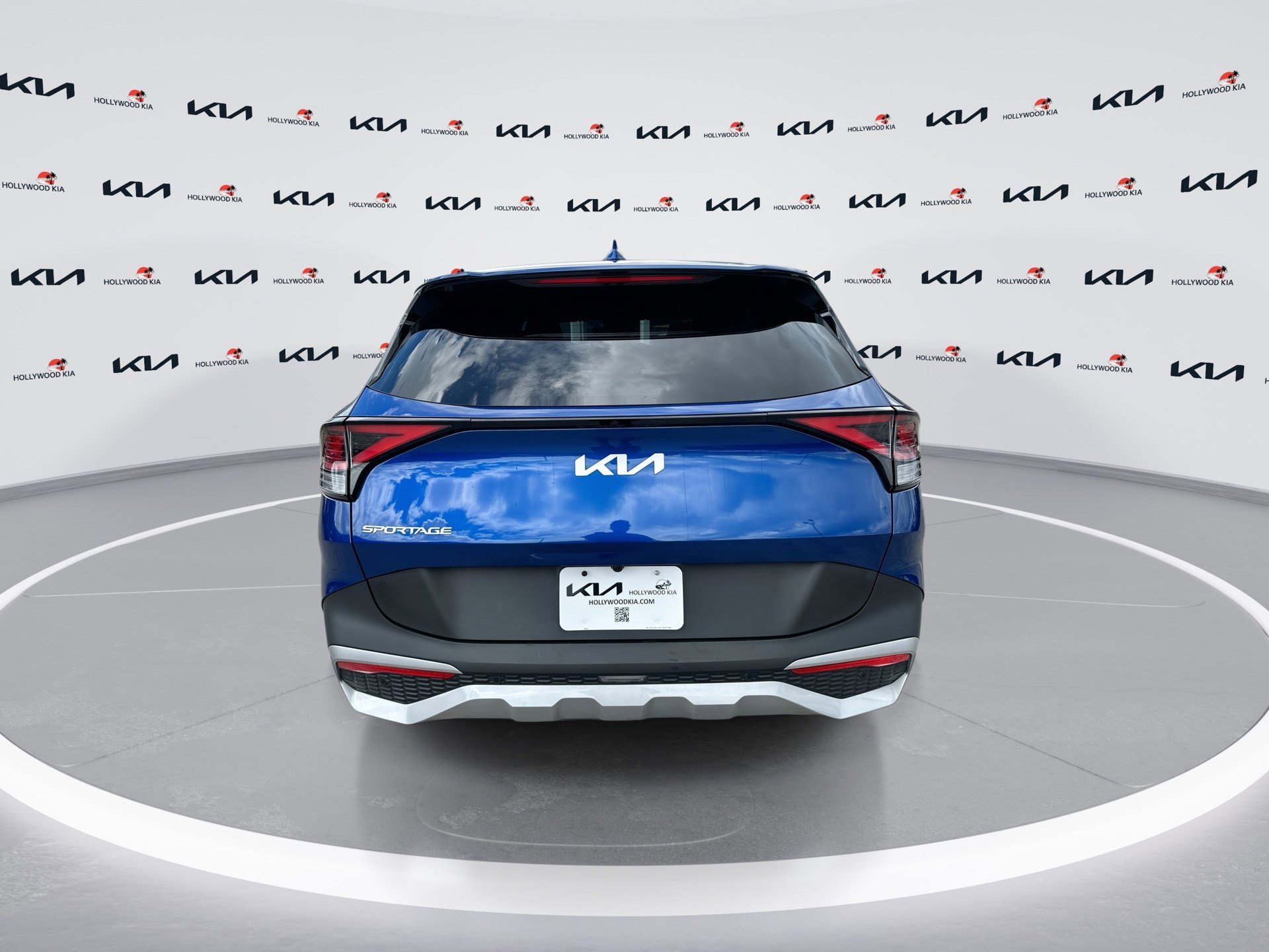 Used 2024 Kia Sportage EX image 7