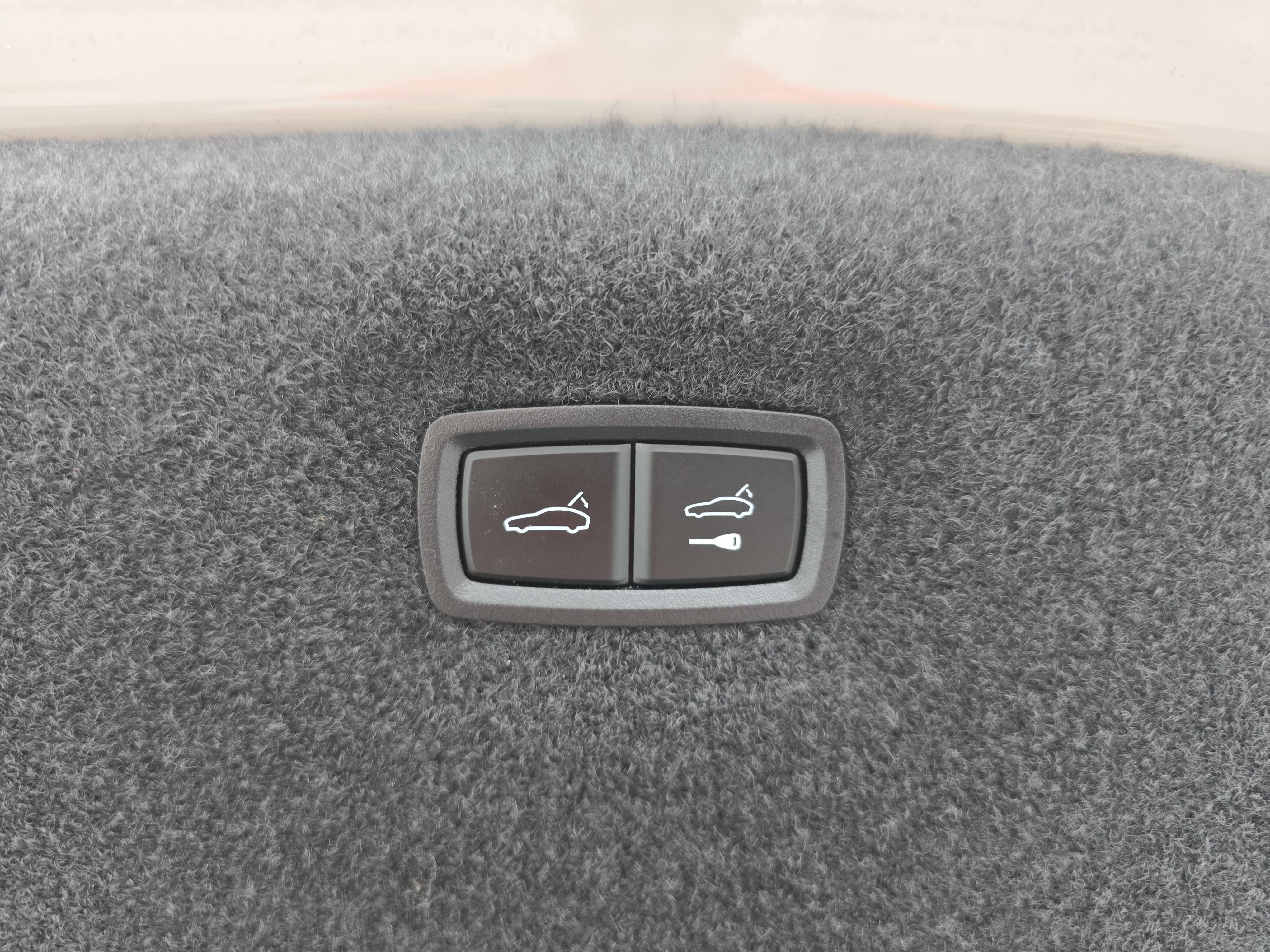 Certified 2024 Porsche Taycan GTS AWD/4WD image 15