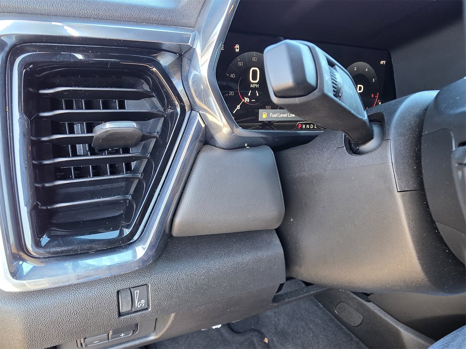 Used 2024 GMC Canyon Elevation w/ Convenience Package image 20