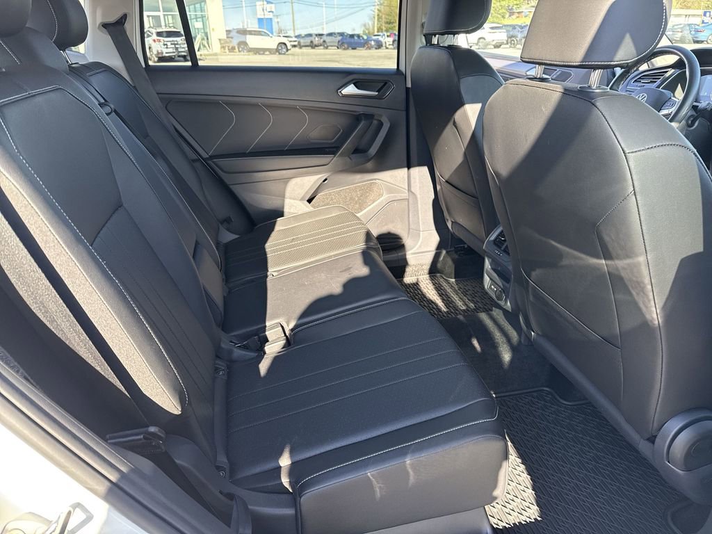Certified 2023 Volkswagen Tiguan SE image 28