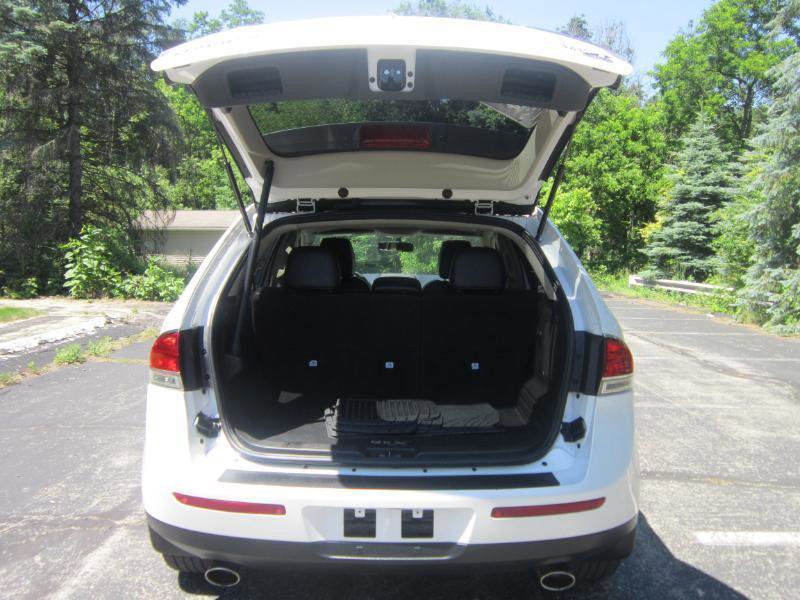 Used 2015 Lincoln MKX AWD w/ Equipment Group 102A image 34