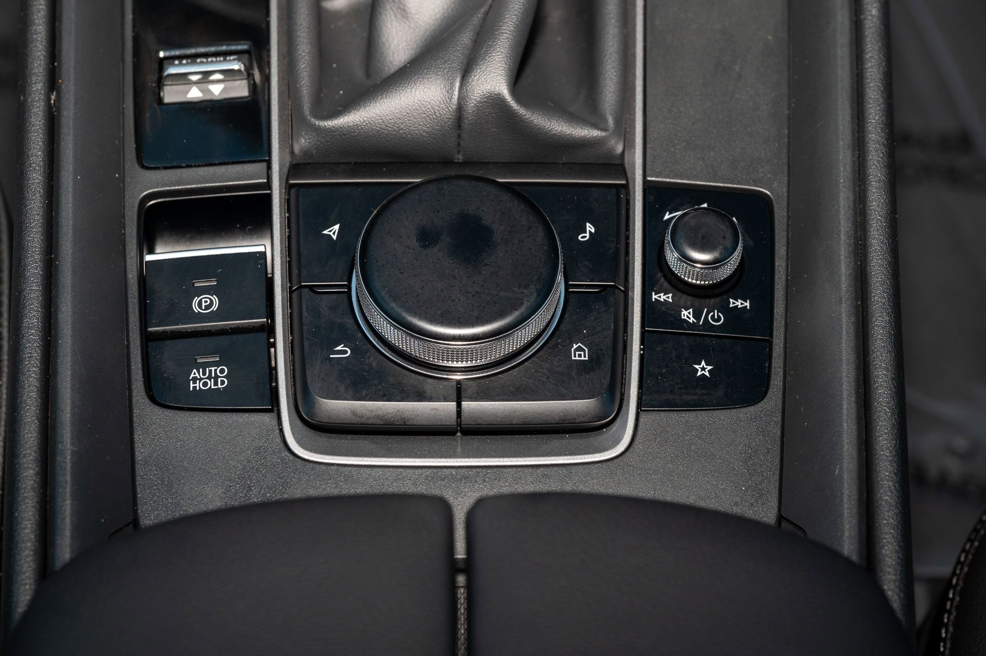 Used 2025 MAZDA CX-50 AWD 2.5 S w/ Weather Package image 23