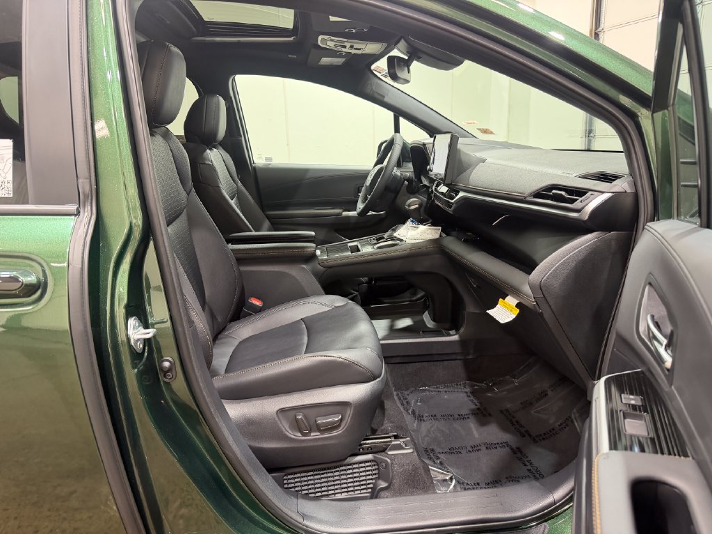 New 2026 Toyota Sienna XLE Woodland Edition AWD/4WD image 30