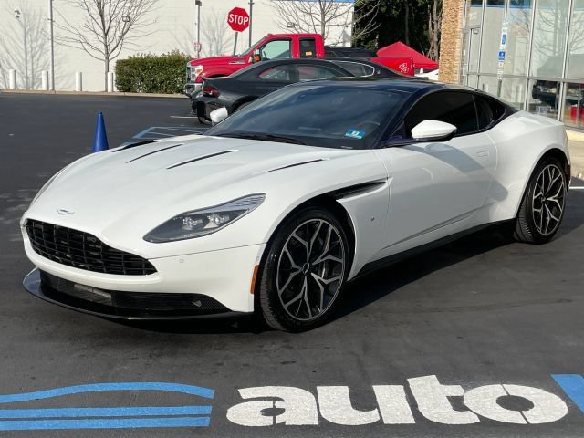 Used 2017 Aston Martin DB11 V12 RWD image 8