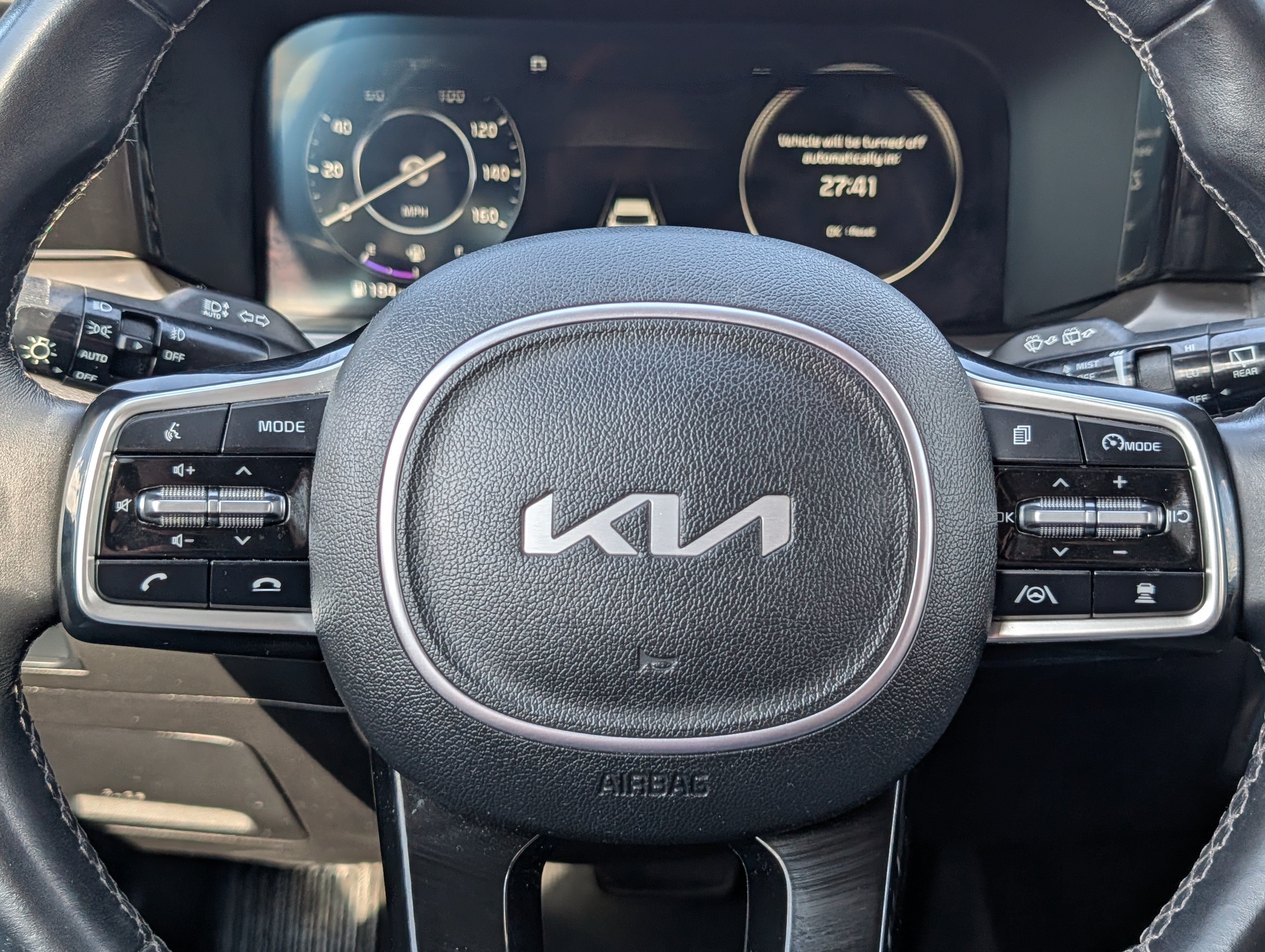 Used 2023 Kia Sorento SX AWD/4WD image 25