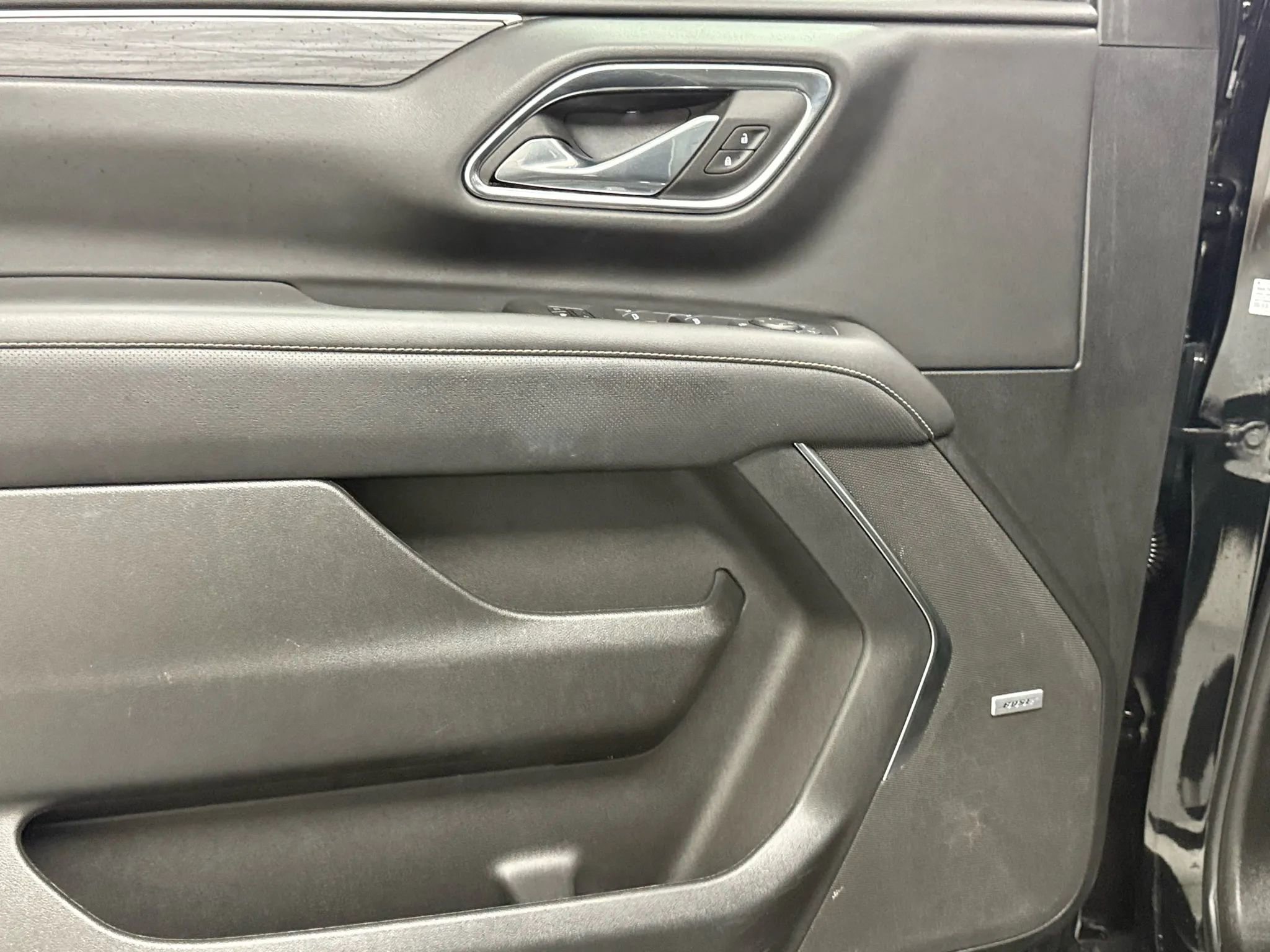 Used 2024 GMC Yukon SLT image 40