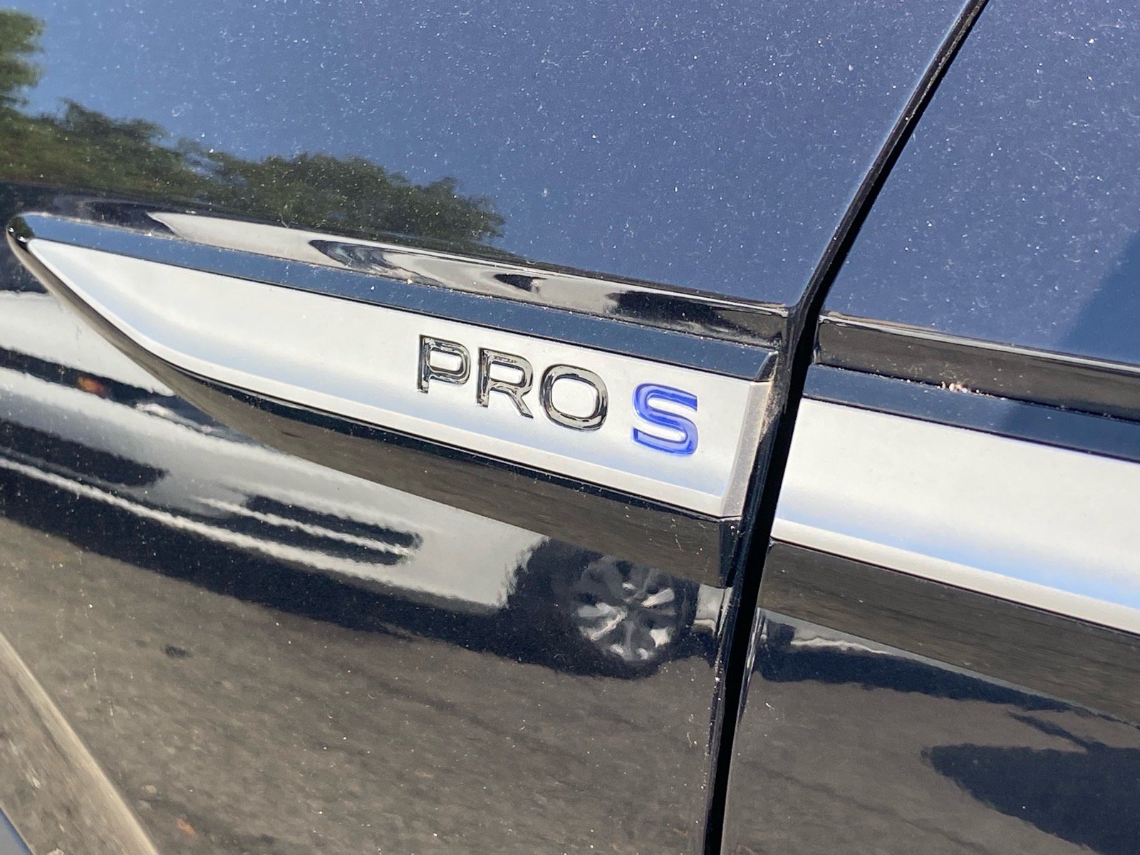 Certified 2023 Volkswagen ID.4 Pro S RWD image 6