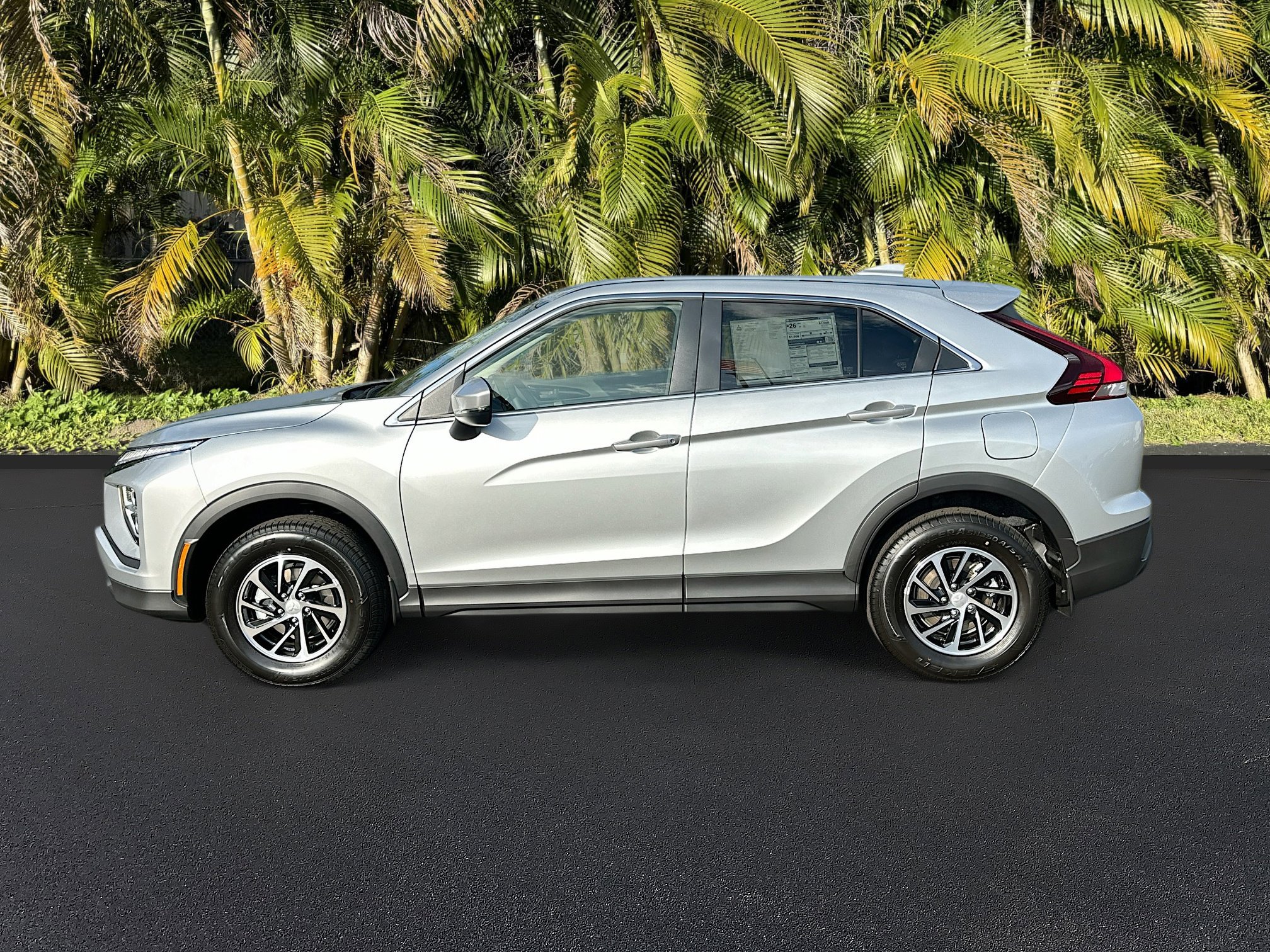 New 2026 Mitsubishi Eclipse Cross ES image 2