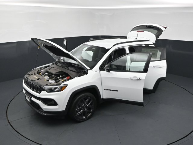 New 2026 Jeep Compass Latitude AWD/4WD image 25