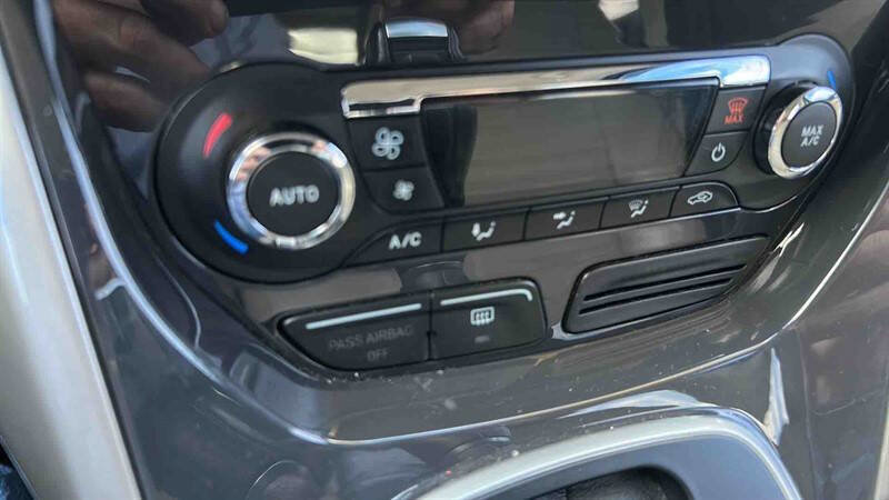 Used 2013 Ford Escape SEL AWD/4WD image 25