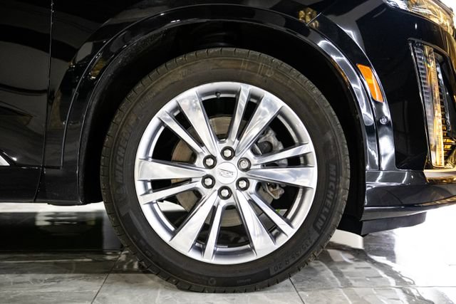 Used 2024 Cadillac XT6 Premium Luxury w/ Technology Package FWD image 31