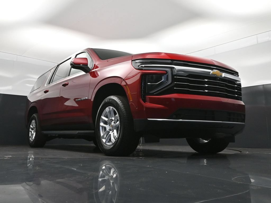 New 2026 Chevrolet Suburban LT w/ Comfort Package RWD image 44