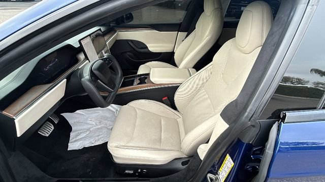 Used 2021 Tesla Model S Plaid image 17