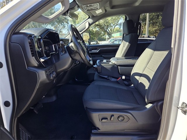 Used 2025 Chevrolet Silverado 2500 LT w/ Convenience Package image 12