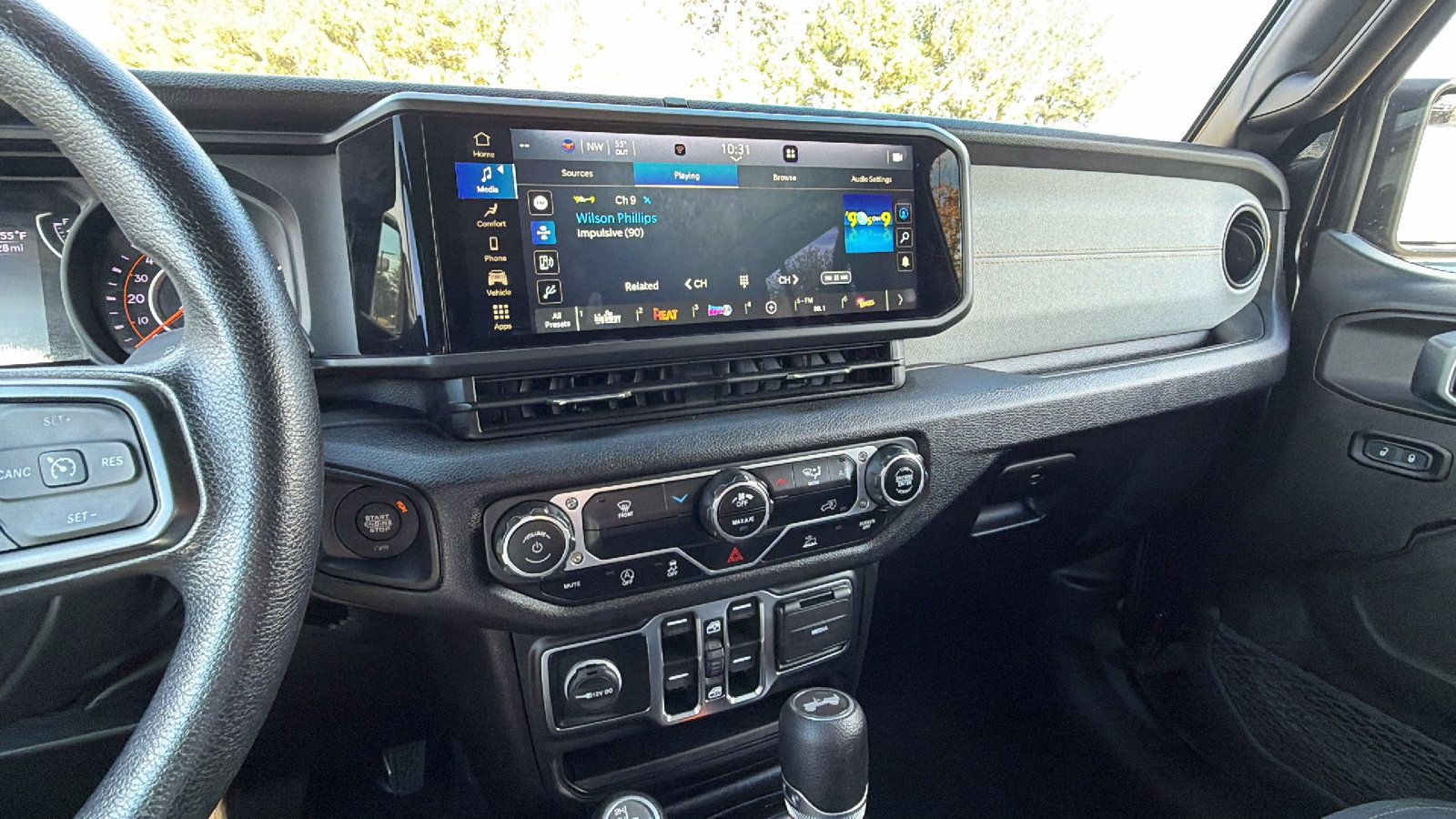 Used 2025 Jeep Wrangler Unlimited Sport AWD/4WD image 32