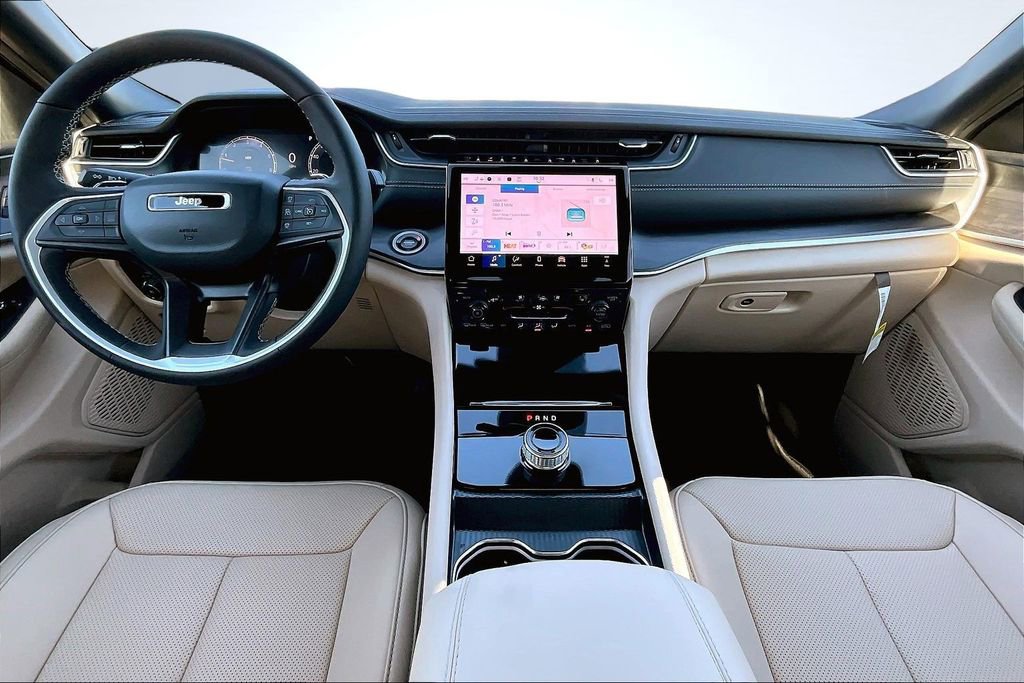 New 2025 Jeep Grand Cherokee Limited image 5
