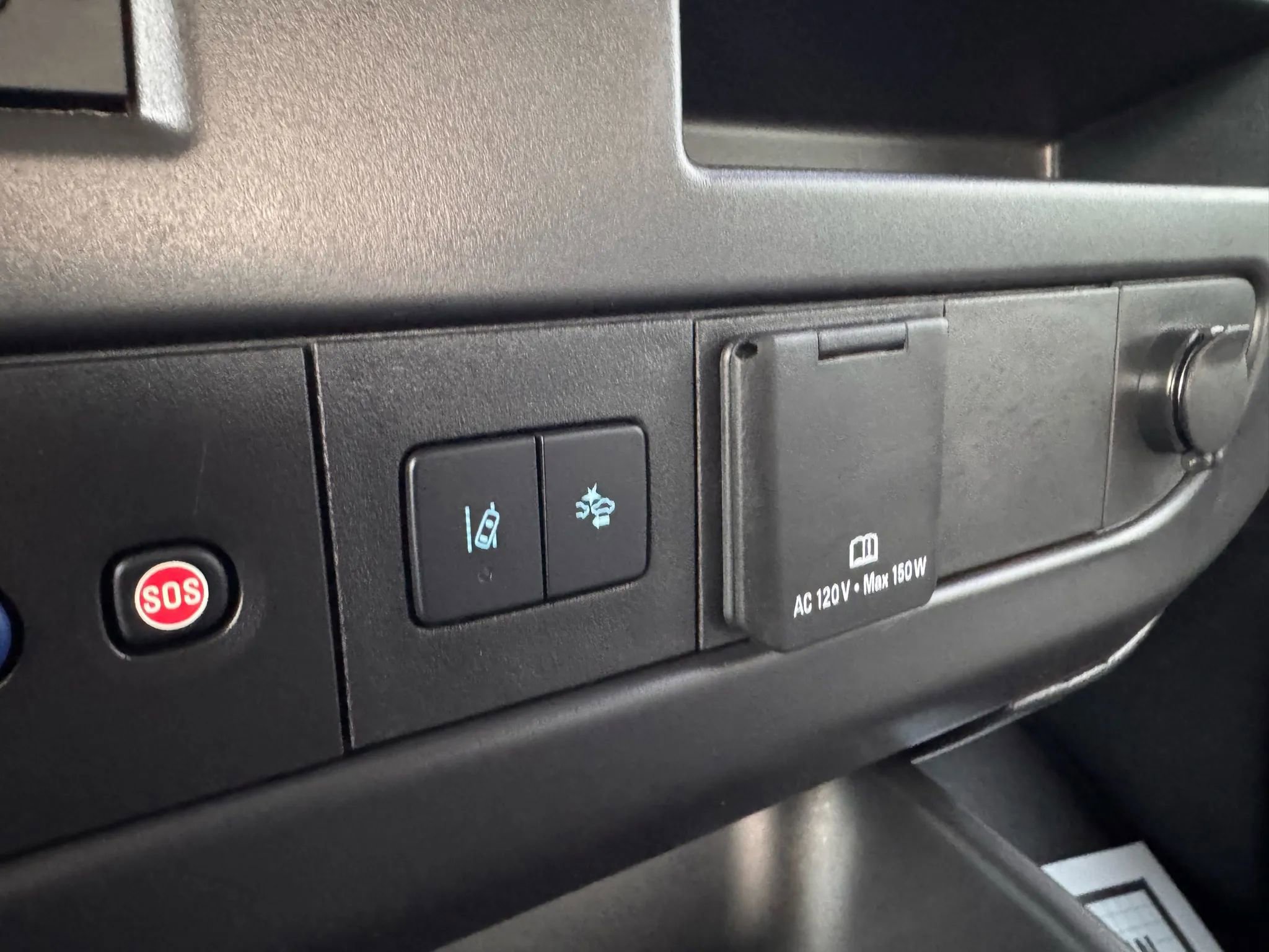 Used 2025 Chevrolet Express 2500 Extended w/ Communications Package RWD image 22