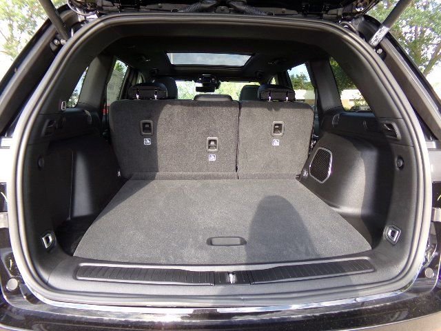 Used 2024 Jeep Grand Cherokee Limited 4xe image 29