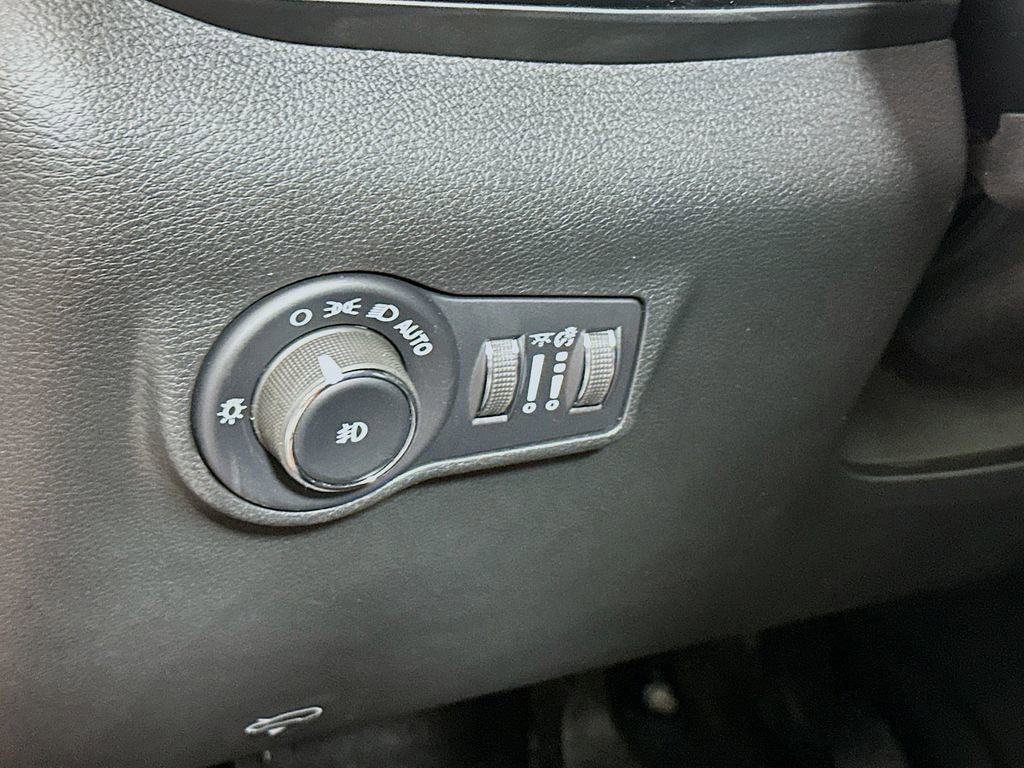 New 2026 Jeep Compass Trailhawk image 10