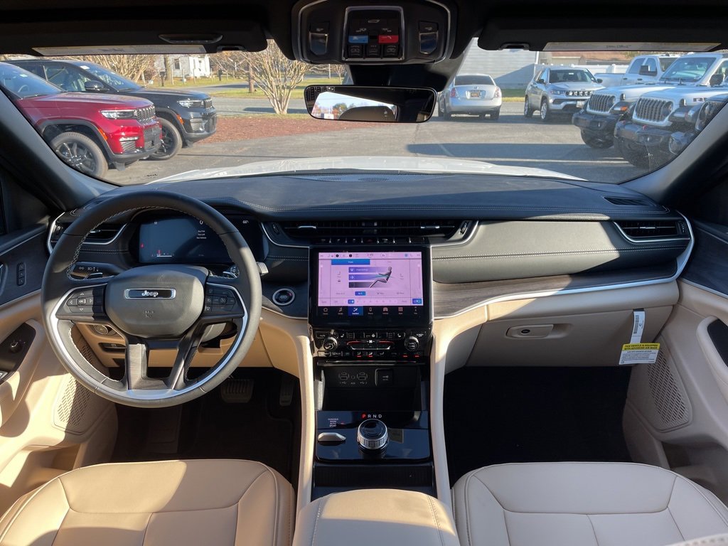 New 2025 Jeep Grand Cherokee L Limited w/ MOPAR Finishing Package image 6