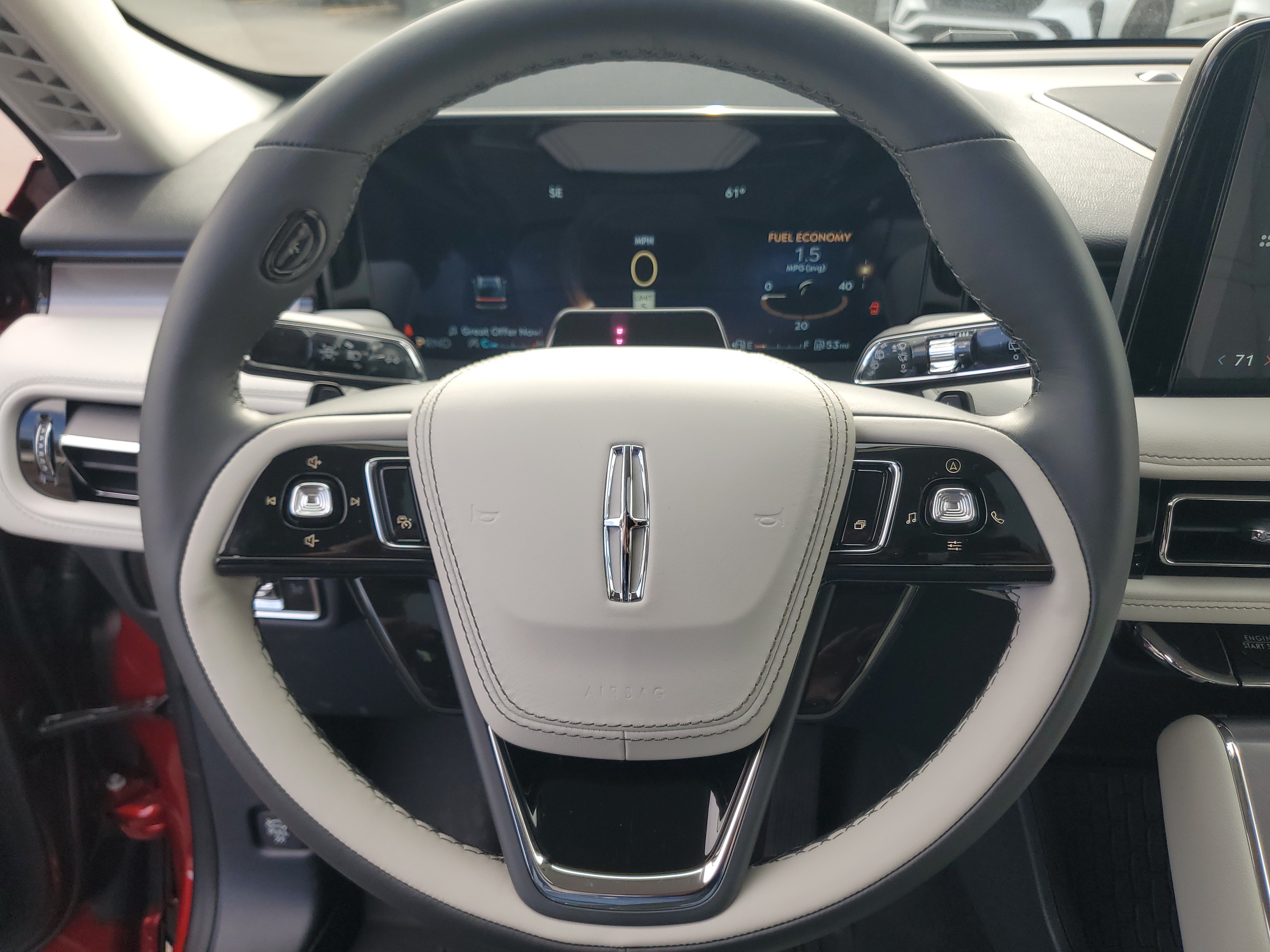 New 2027 Lincoln Aviator AWD image 15
