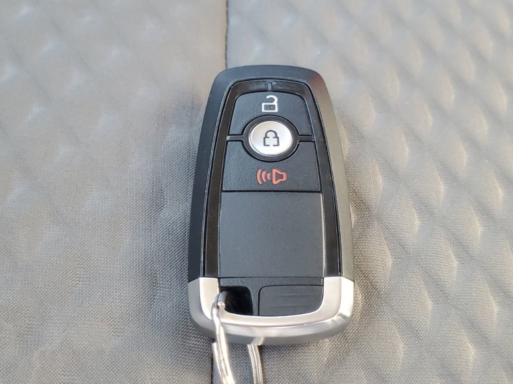 Used 2020 Ford Escape SE image 34