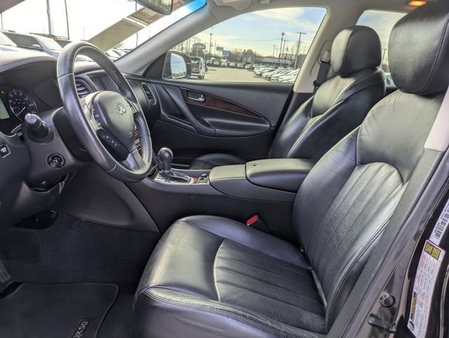 Used 2016 INFINITI QX50 2WD w/ Deluxe Touring Package image 28