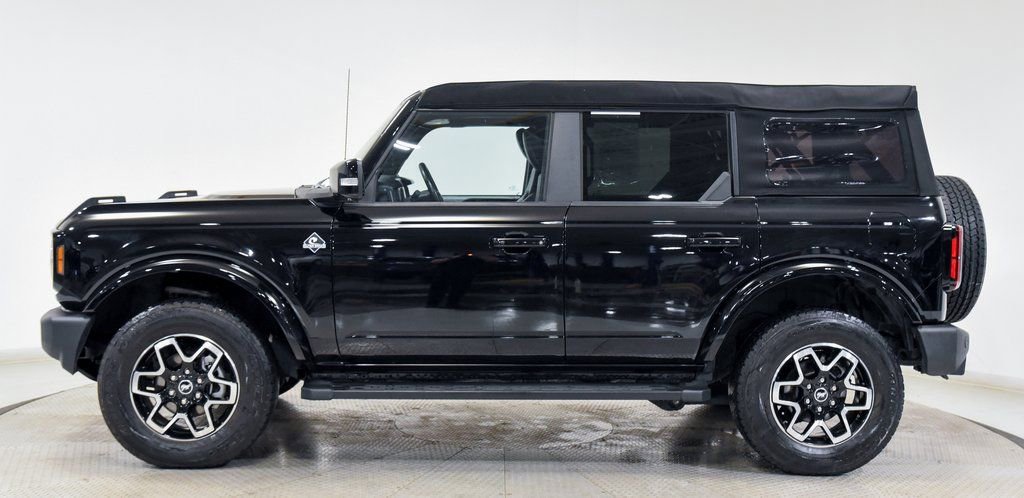 Used 2023 Ford Bronco Outer Banks image 8