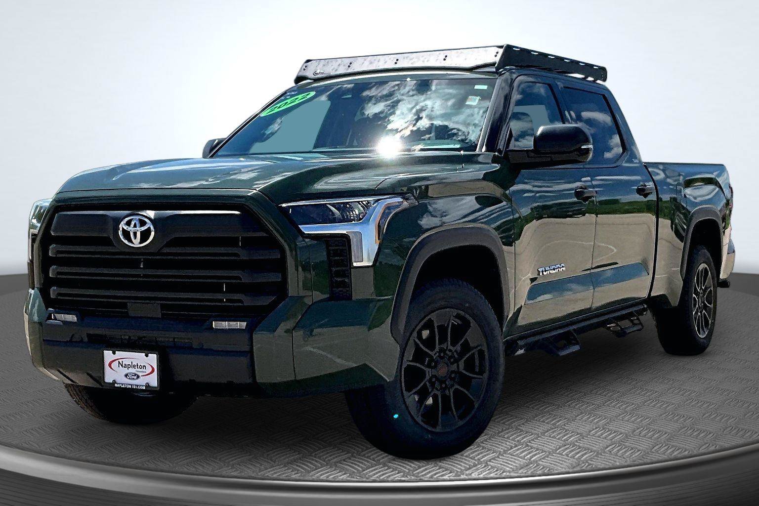 Used 2022 Toyota Tundra SR5 w/ SR5 Convenience Package AWD/4WD image 1