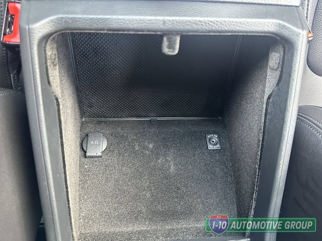 Used 2013 Volkswagen Touareg Sport AWD/4WD image 30