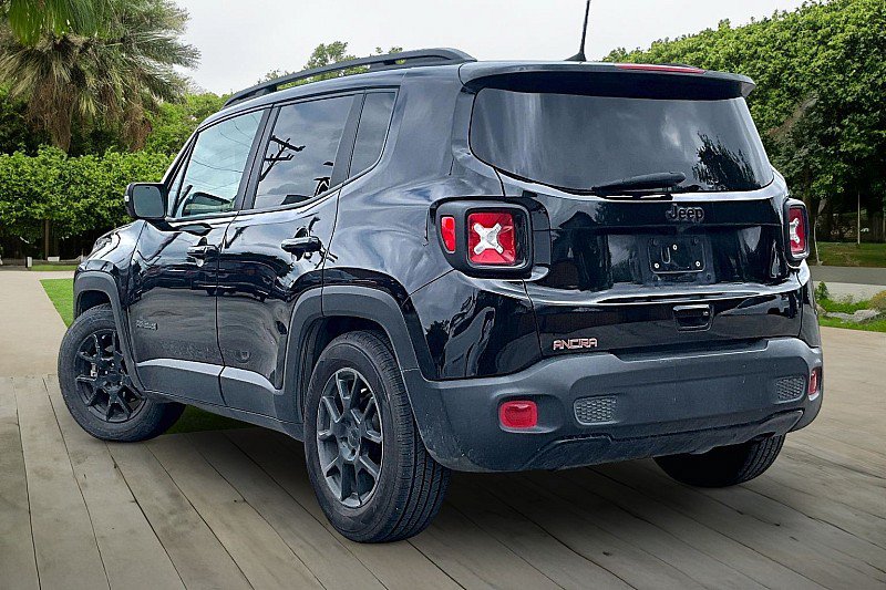 Used 2019 Jeep Renegade Altitude w/ Quick Order Package 2XM FWD image 10