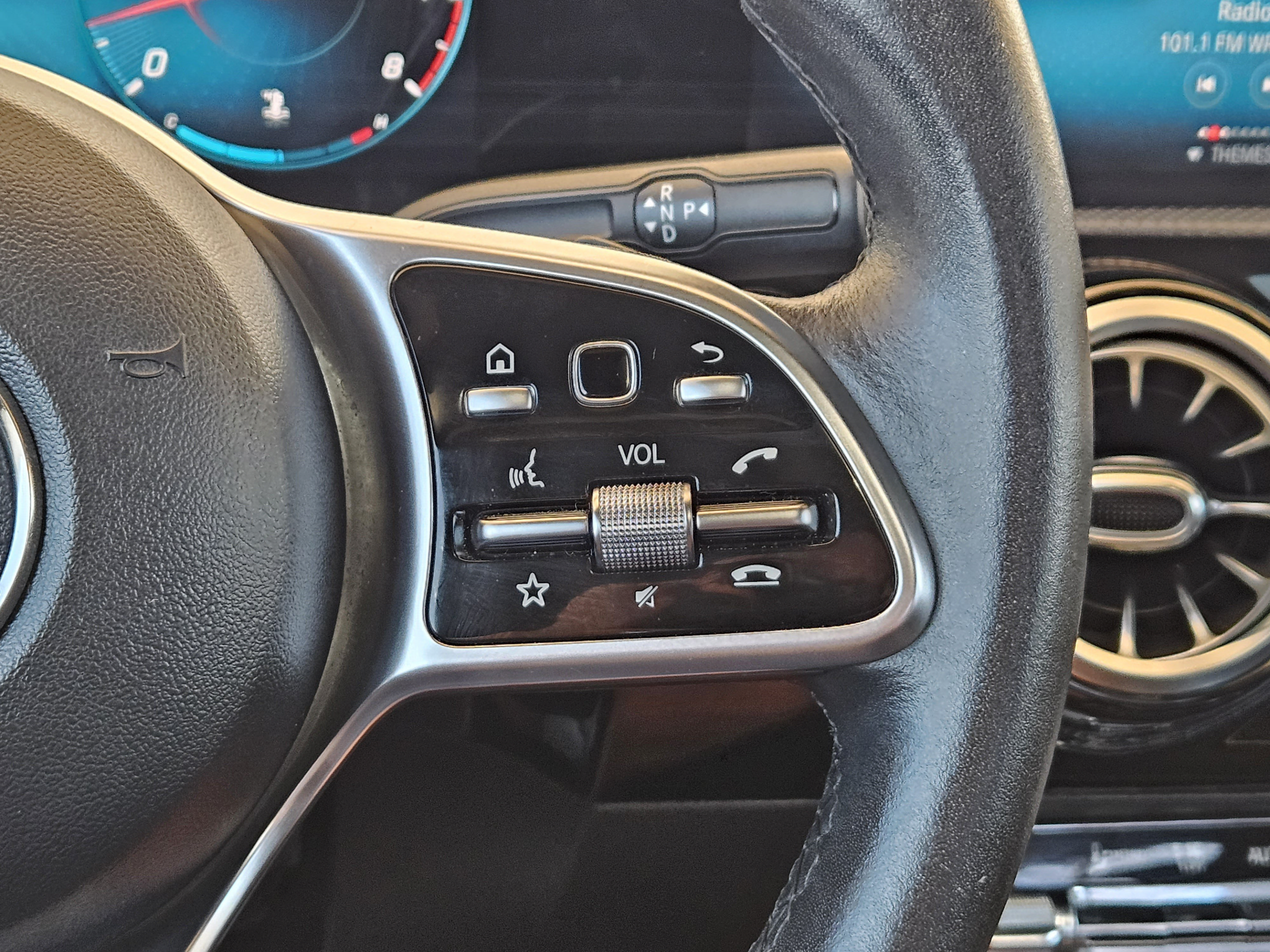 Used 2020 Mercedes-Benz CLA 250 image 23