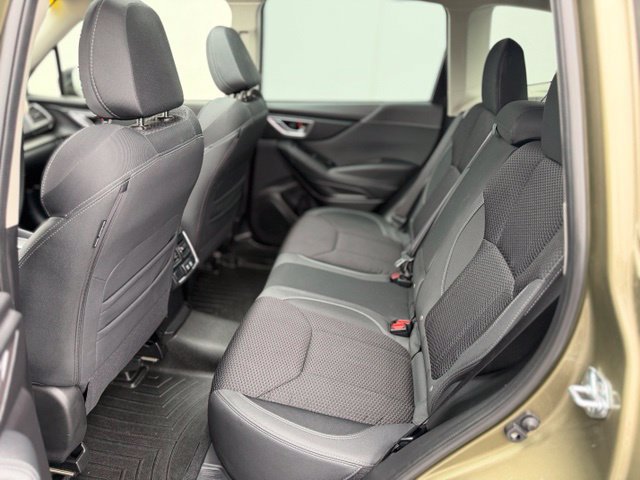 Used 2024 Subaru Forester Premium AWD/4WD image 23