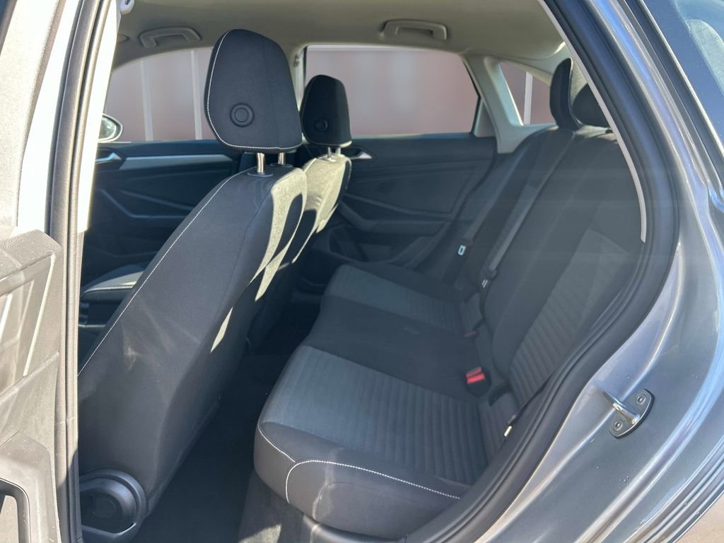Used 2025 Volkswagen Jetta S image 12