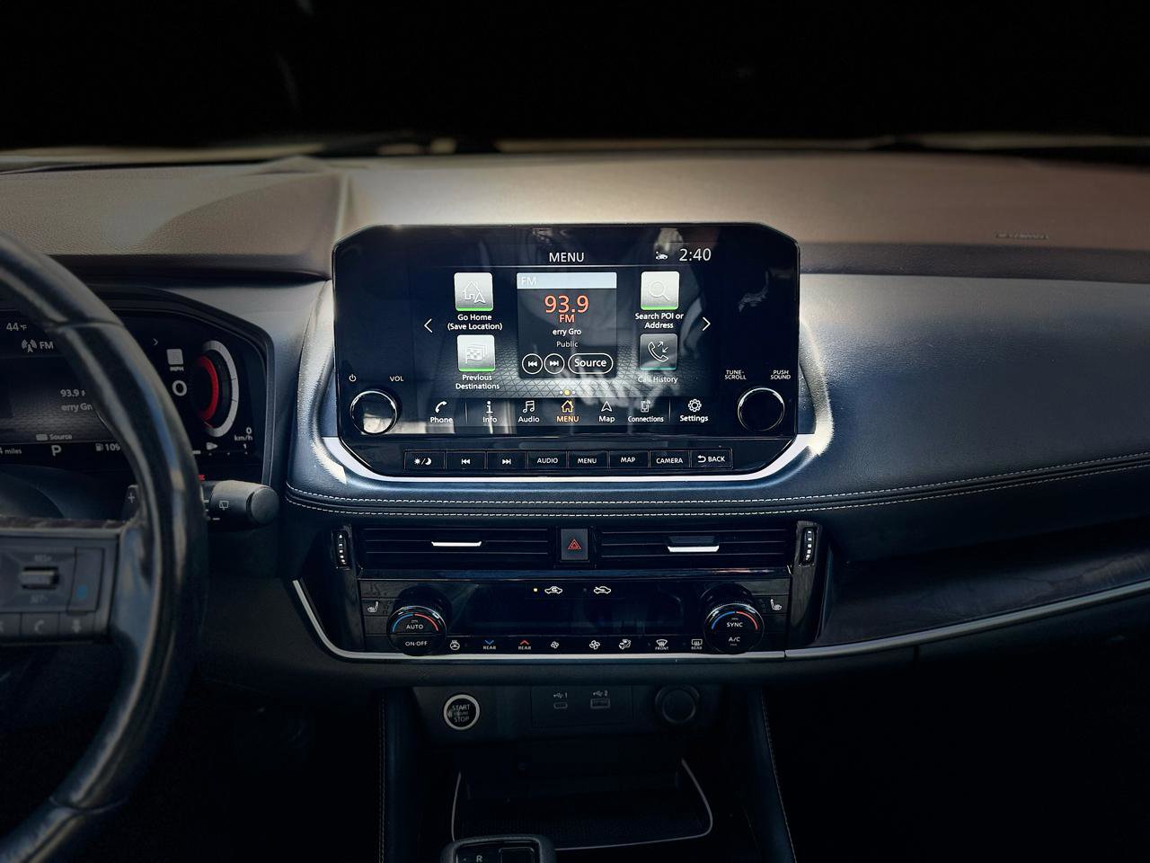 Used 2022 Nissan Rogue Platinum w/ Head-Up Display Package AWD/4WD image 32