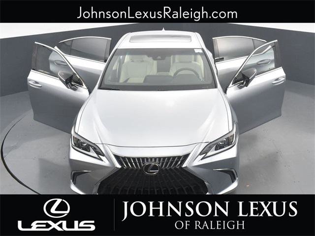 Certified 2022 Lexus ES 350 w/ Premium Package image 29