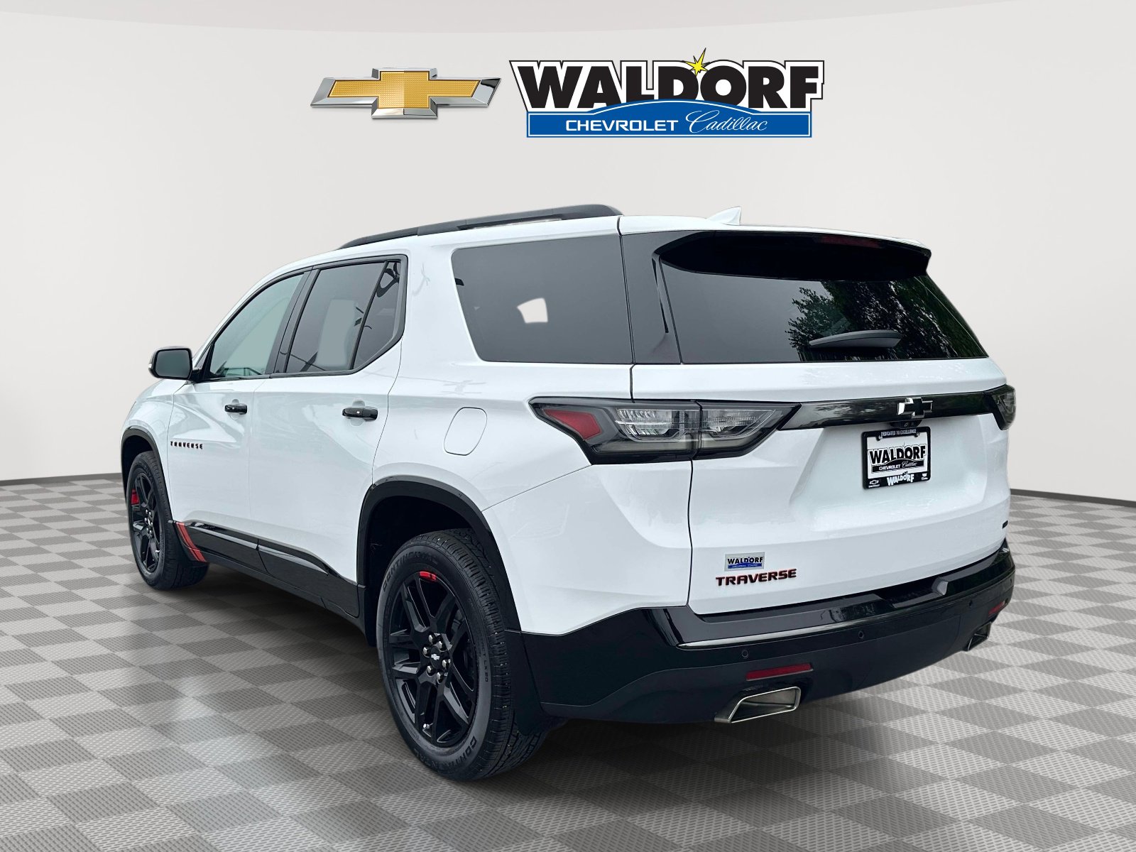 Used 2020 Chevrolet Traverse Premier w/ Redline Edition AWD/4WD image 4