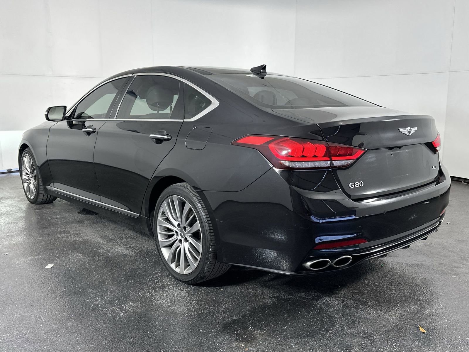 Used 2018 Genesis G80 5.0 Ultimate image 9