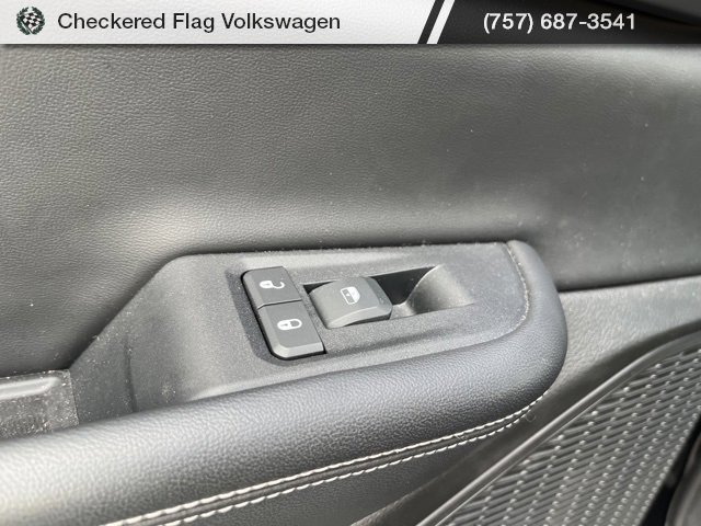 Used 2024 Jeep Grand Cherokee L Limited w/ Trailer Tow Package image 25