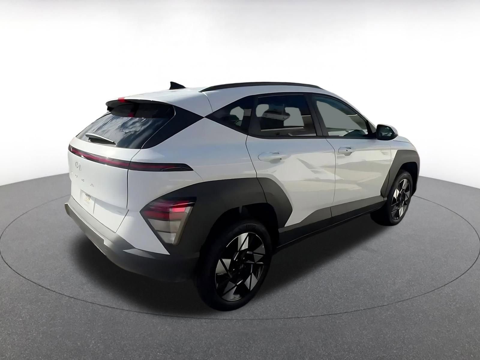 Used 2025 Hyundai Kona SEL image 15