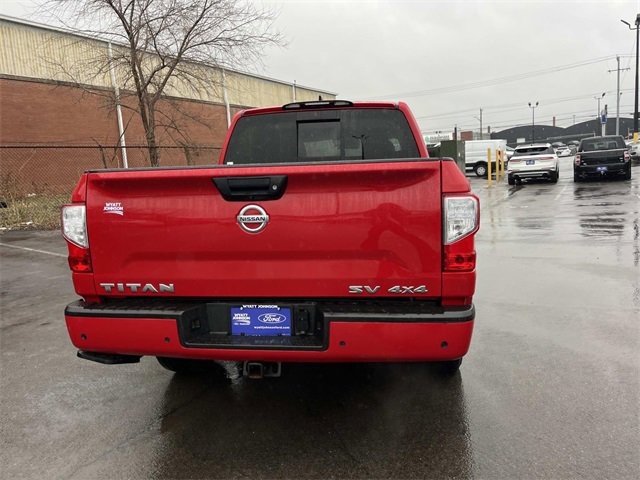 Used 2022 Nissan Titan SV w/ Accessory Utility Package image 4