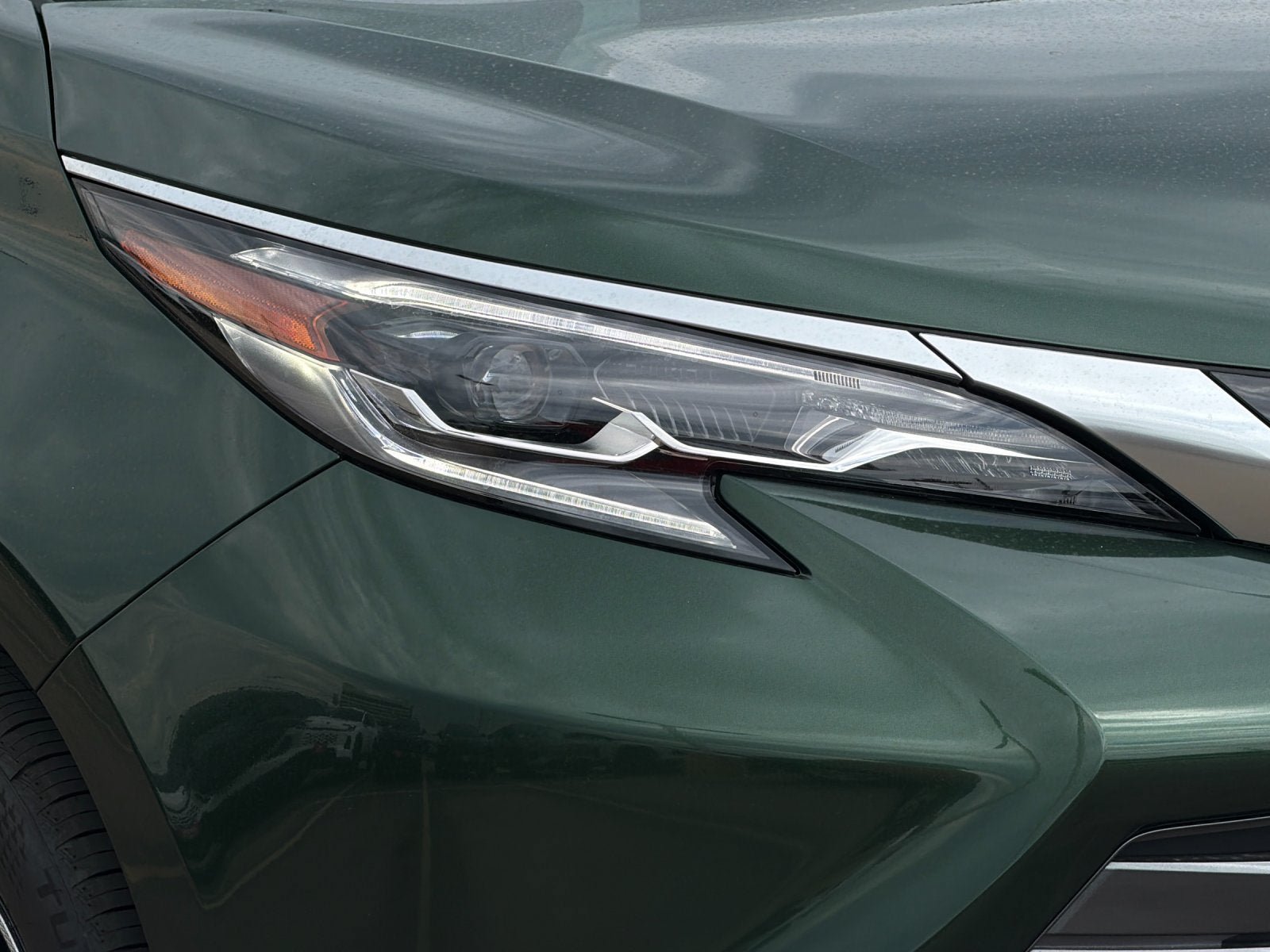 New 2026 Toyota Sienna Platinum AWD/4WD image 28