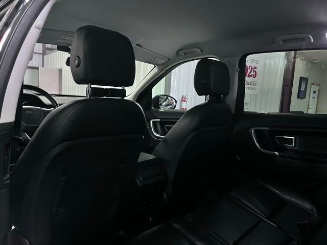 Used 2019 Land Rover Discovery Sport SE AWD/4WD image 11