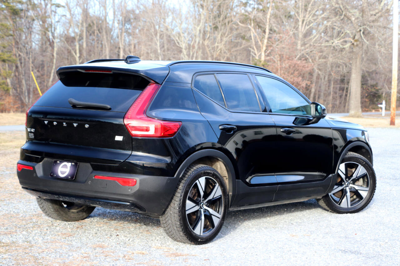 Used 2022 Volvo XC40 P8 Recharge Plus image 6