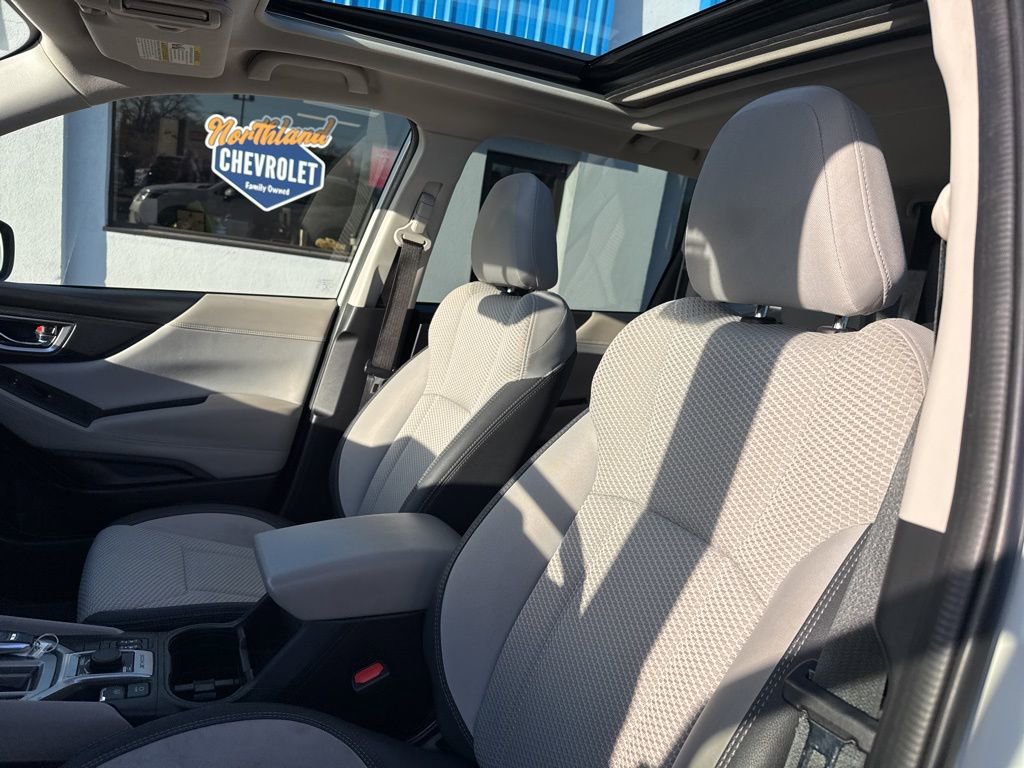 Used 2022 Subaru Forester Premium image 28