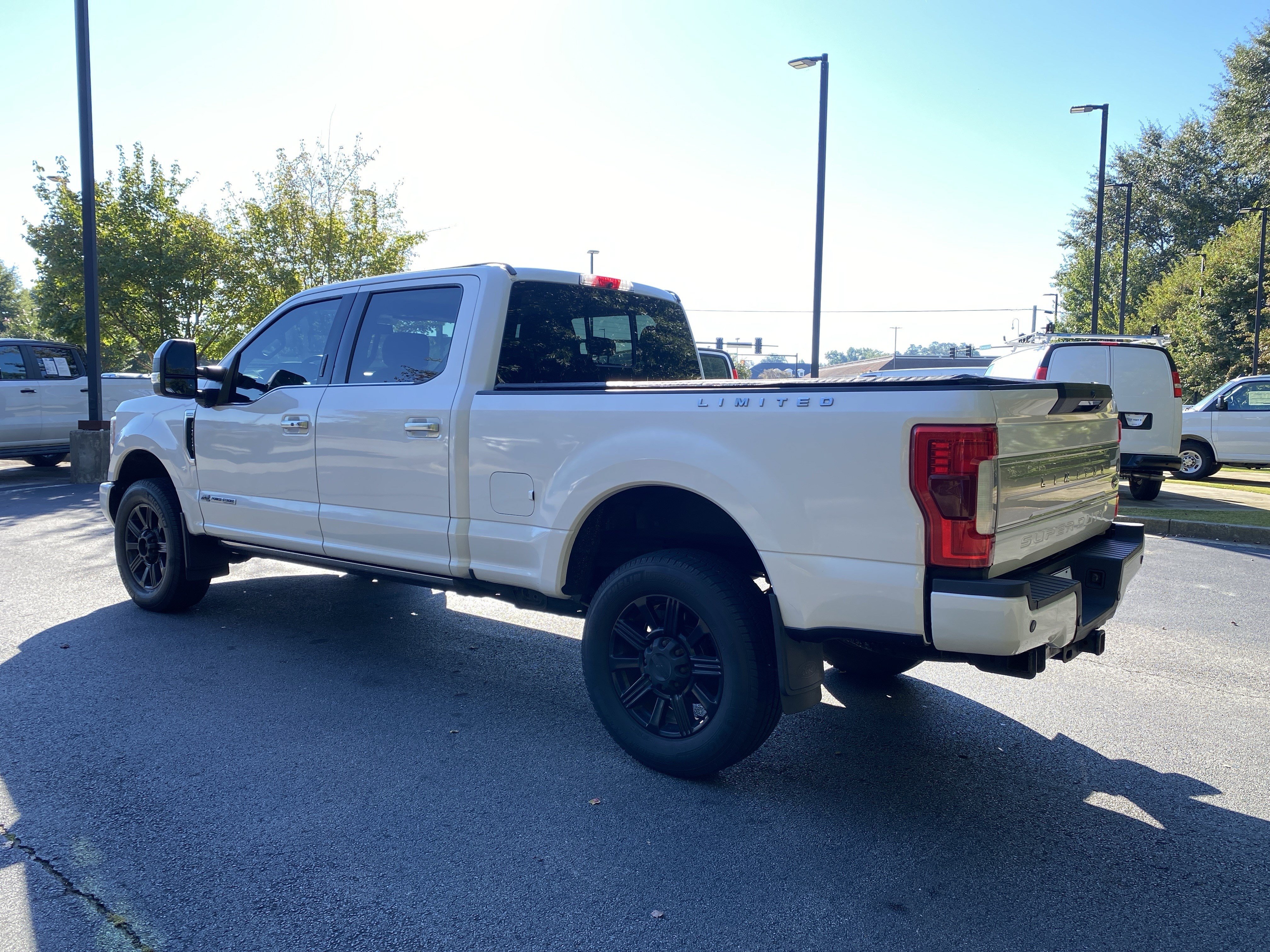 Used 2019 Ford F250 Limited AWD/4WD image 7
