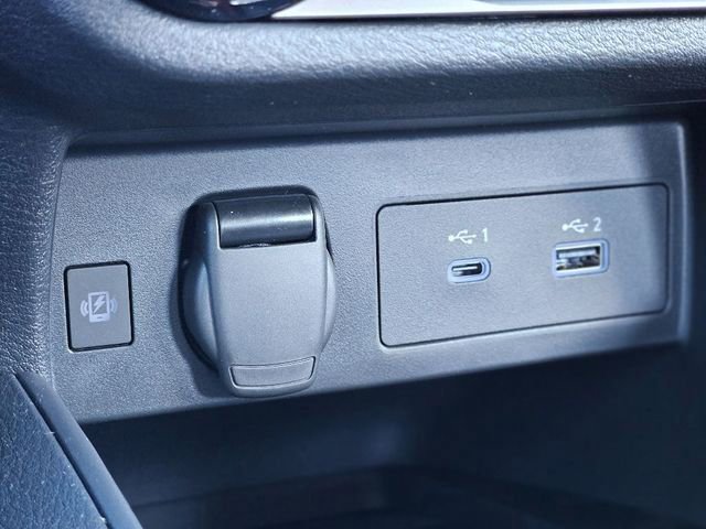 New 2025 Nissan Versa SR image 20