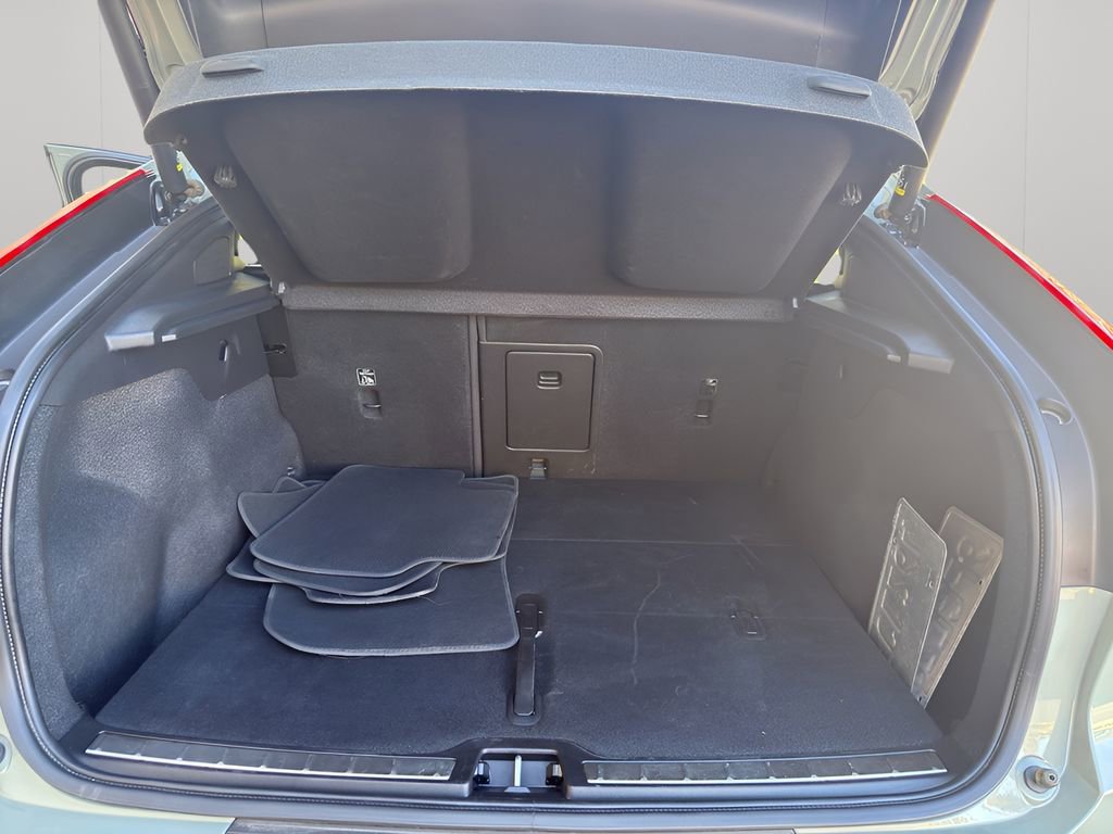 Used 2023 Volvo C40 P8 Recharge Ultimate image 25
