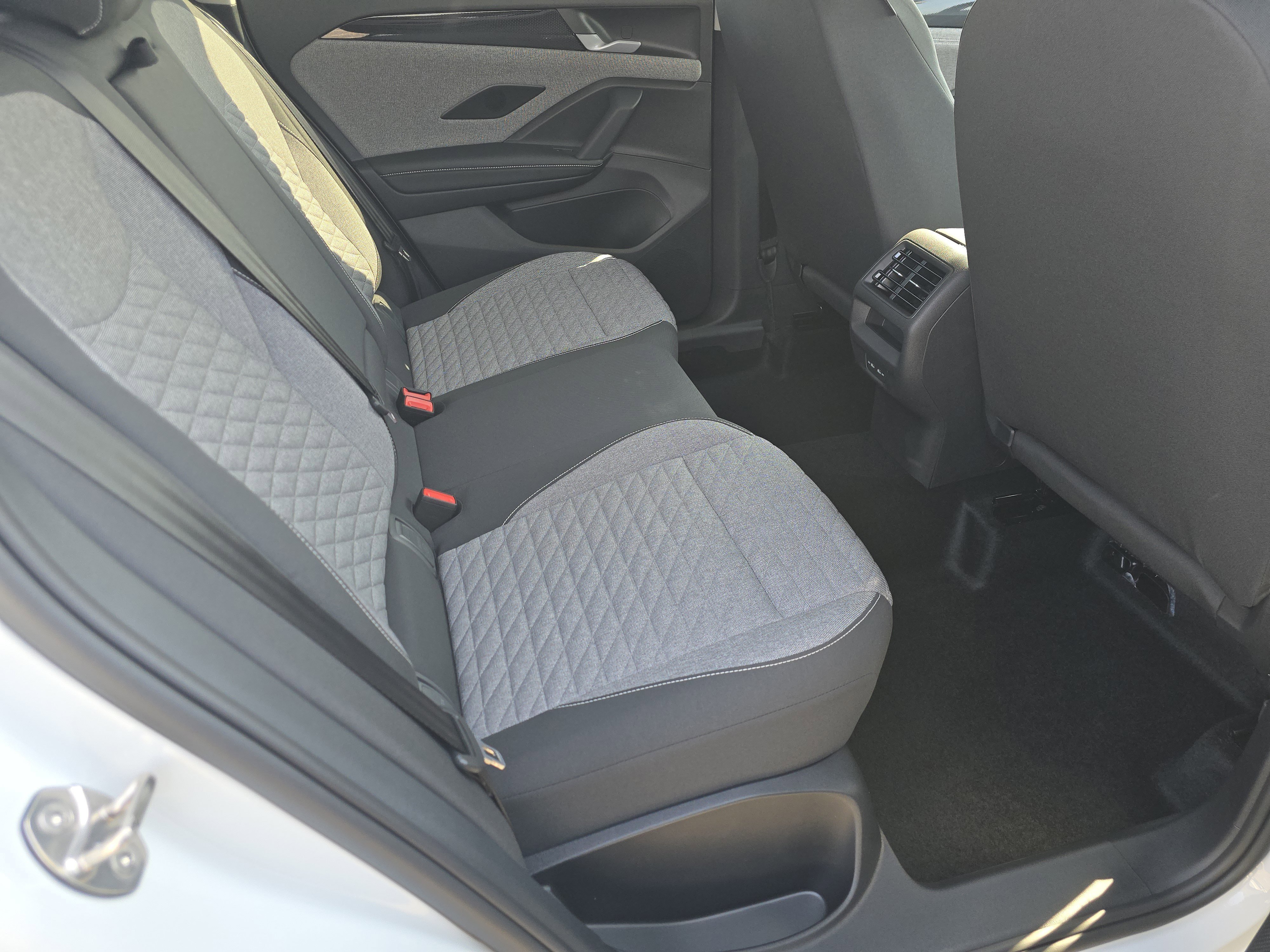New 2026 Volkswagen Tiguan S AWD/4WD image 15