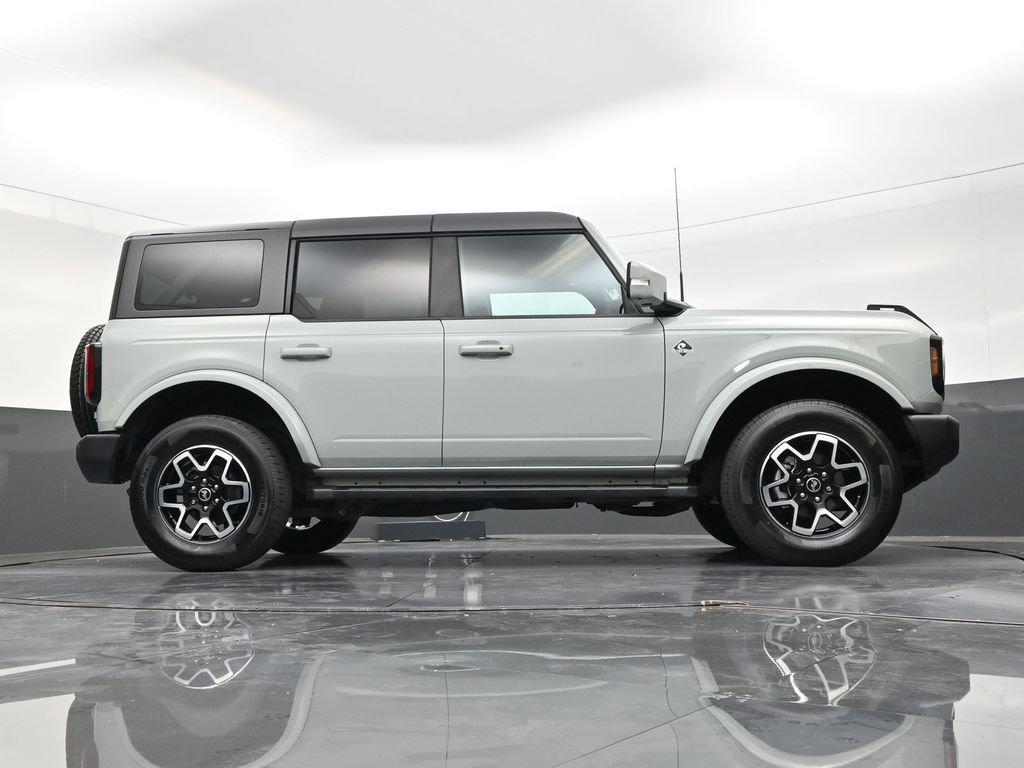 Used 2022 Ford Bronco Outer Banks AWD/4WD image 25